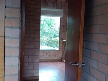 CASA CAMPESTRE PARA LA VENTA EN EL RETIRO ANTIOQUIA