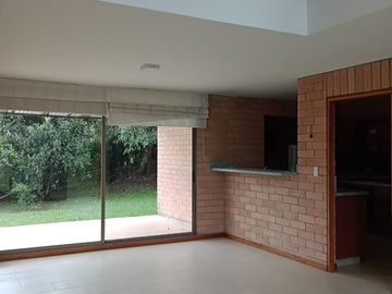 CASA CAMPESTRE PARA LA VENTA EN EL RETIRO ANTIOQUIA