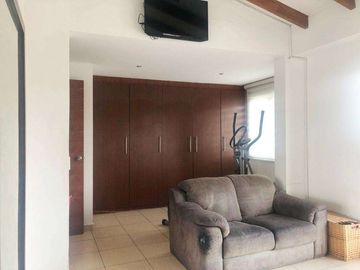 HERMOSA CASA RE MODELADA DENTRO DE CONJUNTO EN SANTA LUCÍA CUMBAYÁ