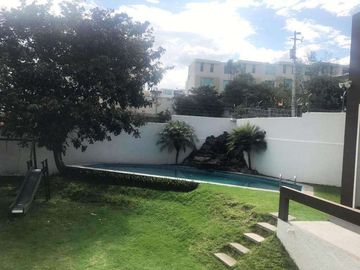 HERMOSA CASA RE MODELADA DENTRO DE CONJUNTO EN SANTA LUCÍA CUMBAYÁ