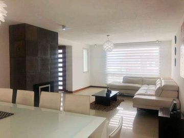 HERMOSA CASA RE MODELADA DENTRO DE CONJUNTO EN SANTA LUCÍA CUMBAYÁ