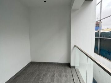 DEPARTAMENTO DUPLEX LA AURORA
