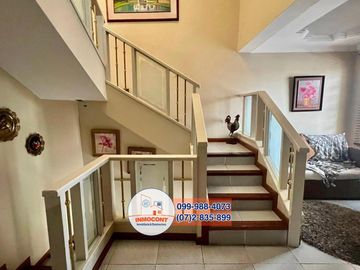 Amplia Casa con Área Verde en Venta, Sector Ricaurte C996