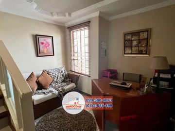 Amplia Casa con Área Verde en Venta, Sector Ricaurte C996