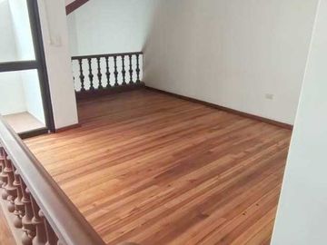 Bonita villa en venta sector Coliseo Mayor $179.000dlrs.