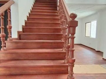 Bonita villa en venta sector Coliseo Mayor $179.000dlrs.