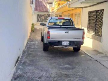 Bonita villa en venta sector Coliseo Mayor $179.000dlrs.