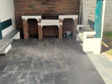 Bonita villa en venta sector Coliseo Mayor $179.000dlrs.