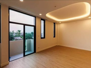 New Modern Style house for sale in San Phi Suea