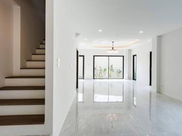 New Modern Style house for sale in San Phi Suea