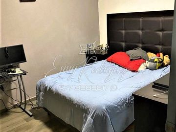 CASA EN VENTA EN VILLA MAGNA, ZONA NORTE, EQUIPADA, 3 RECÁMARAS.