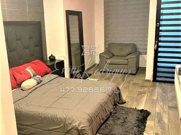 CASA EN VENTA EN VILLA MAGNA, ZONA NORTE, EQUIPADA, 3 RECÁMARAS.
