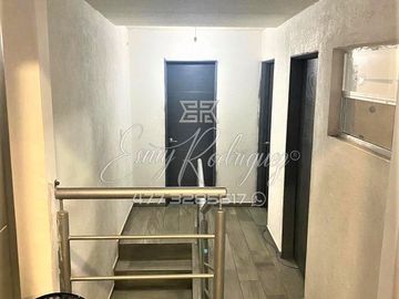 CASA EN VENTA EN VILLA MAGNA, ZONA NORTE, EQUIPADA, 3 RECÁMARAS.