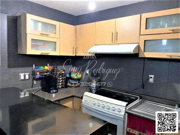 CASA EN VENTA EN VILLA MAGNA, ZONA NORTE, EQUIPADA, 3 RECÁMARAS.