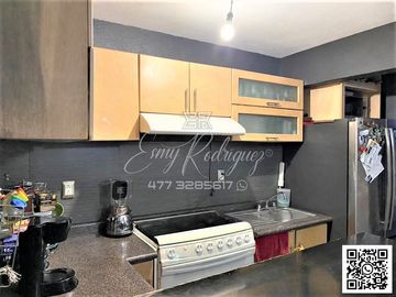 CASA EN VENTA EN VILLA MAGNA, ZONA NORTE, EQUIPADA, 3 RECÁMARAS.