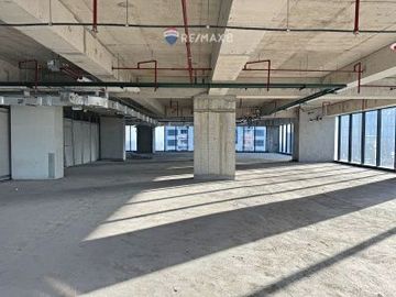 For Sale: Office Space in High Street South Corporate Plaza Tower 2