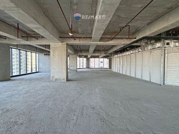 For Sale: Office Space in High Street South Corporate Plaza Tower 2