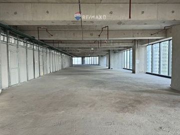 For Sale: Office Space in High Street South Corporate Plaza Tower 2