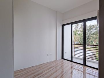 For Sale: 2-storey Single Detached in Town and Country Southvilla, Biñan, Laguna