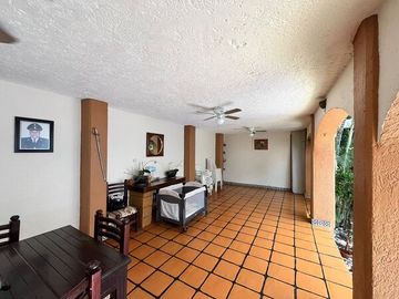 RENTA CASA CON TERRAZA Y ALBERCA LOMAS DE CORTÉS CUERNAVACA CAS_4800 CUE/DL