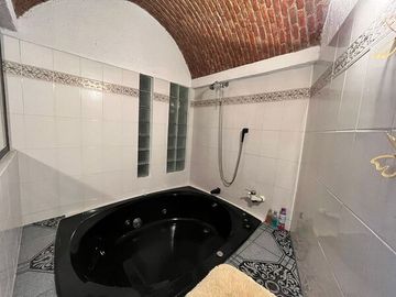 RENTA CASA CON TERRAZA Y ALBERCA LOMAS DE CORTÉS CUERNAVACA CAS_4800 CUE/DL