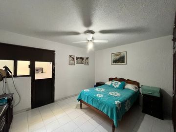 RENTA CASA CON TERRAZA Y ALBERCA LOMAS DE CORTÉS CUERNAVACA CAS_4800 CUE/DL