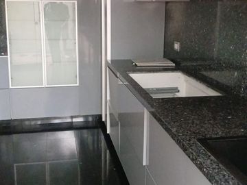 VENTA DE CASA - SAN ISIDRO