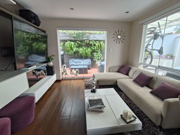 VENTA DE CASA - SAN ISIDRO