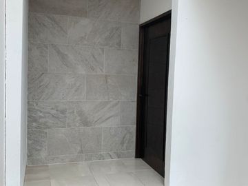 CASA EN VENTA EN FRACCIONAMIENTO PRIVADO EN VIÑEDOS