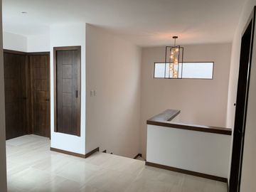 CASA EN VENTA EN FRACCIONAMIENTO PRIVADO EN VIÑEDOS
