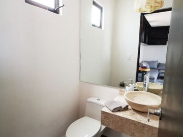 ¡Casas de 3 niveles con precio especial al Sur de Aguascalientes!