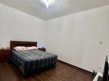 CASA EN VENTA – URB. LAS PALMERAS - CENTENARIO - CASTILLA - PIURA