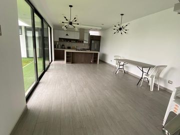 Venta de hermosa casa en el Condominio El Polo - Cañete Km. 73.5