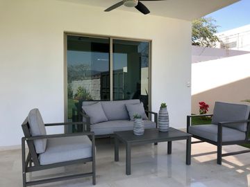 Casa a estrenar, en venta, A unos pasos de la autopista Cuerna-Aca ALBERCA