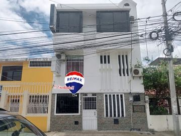 casa rentera de venta zona norte de manta