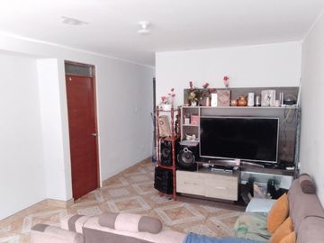 ¡¡EN VENTA DEPARTAMENTO TERCER PISO EN EL AGUSTINO!!