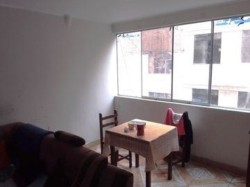 ¡¡EN VENTA DEPARTAMENTO TERCER PISO EN EL AGUSTINO!!