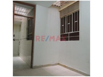 Casa En Venta En Urb. La Primavera - Chiclayo.C.Melendres