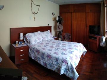 DEPARTAMENTO EN 2DO PISO + AIRES (189+189 M2) CON COCHERA $ 1,125.00/m2