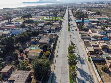 Venta de sitio urbano de 540 m2 en Avenida principal de Caleta San Pedro, La Serena. $150 millones