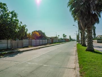 Venta de sitio urbano de 540 m2 en Avenida principal de Caleta San Pedro, La Serena. $150 millones