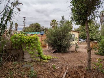 Venta de sitio urbano de 540 m2 en Avenida principal de Caleta San Pedro, La Serena. $150 millones