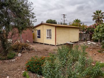 Venta de sitio urbano de 540 m2 en Avenida principal de Caleta San Pedro, La Serena. $150 millones