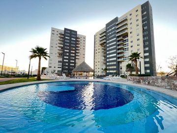 Estrena Elegante Depto. De Lujo Con Extraordinarias Amenidades, Vista Panoramica y Superubicado en El Nuevo Queretaro