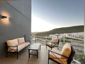Estrena Elegante Depto. De Lujo Con Extraordinarias Amenidades, Vista Panoramica y Superubicado en El Nuevo Queretaro