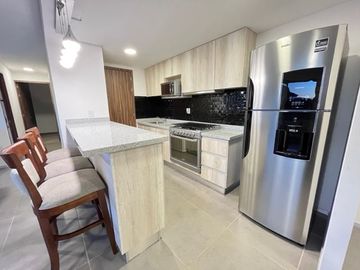 Estrena Elegante Depto. De Lujo Con Extraordinarias Amenidades, Vista Panoramica y Superubicado en El Nuevo Queretaro