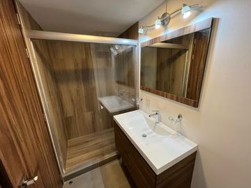 Estrena Elegante Depto. De Lujo Con Extraordinarias Amenidades, Vista Panoramica y Superubicado en El Nuevo Queretaro