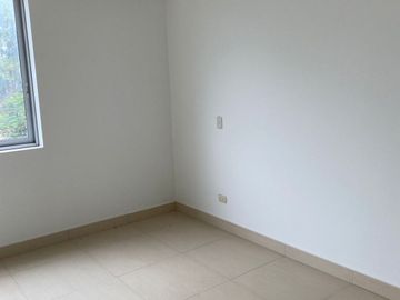 VENDO DEPARTAMENTO NEW CONCEPT EN  LA ENTRADA DE LA URB. MIRAFLORES COUNTRY CLUB
