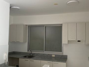 VENDO DEPARTAMENTO NEW CONCEPT EN  LA ENTRADA DE LA URB. MIRAFLORES COUNTRY CLUB