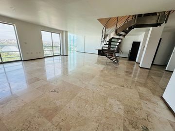 Se Vende Pent-house 320 m2 vista panorámica 3 recamaras, estudio, 4 1/2 baños